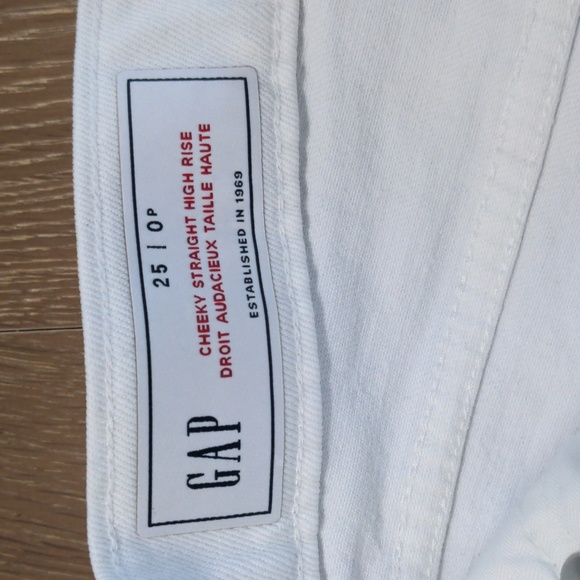 Gap - Cheeky Straight High Rise White Jeans - Picture 3 of 4